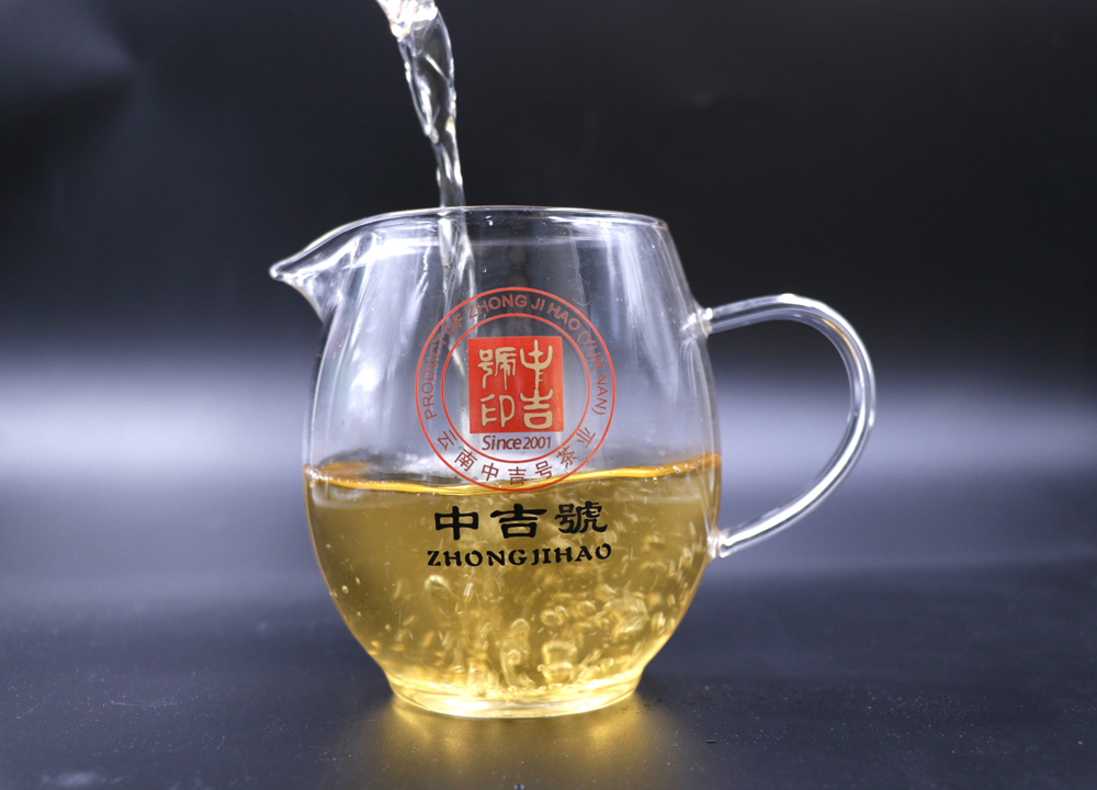 中吉号茶堂：普洱熟茶和红茶，哪个更养胃？